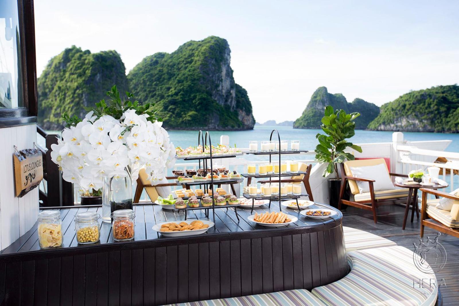 Hera Grand Luxury Cruise Ha Long Exteriör bild