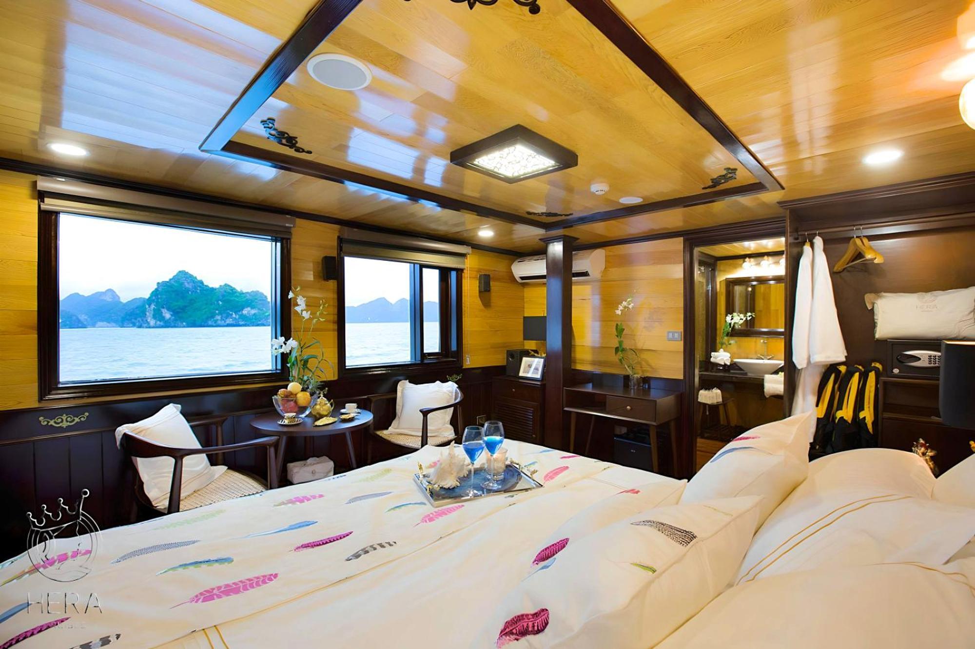 Hera Grand Luxury Cruise Ha Long Exteriör bild